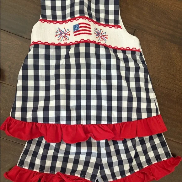 Smocked Flag Top and Short Set - Picture 4 of 4